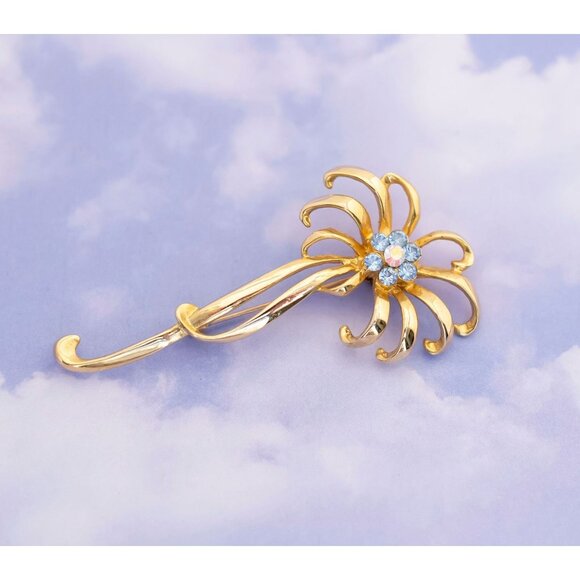 Vintage Art Nouveau Floral Sky Blue Rhinestone with Gold Tone Brooch - S14 - Picture 1 of 2